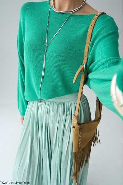 Litesa Women's Boat Neck Oversize Slim Solid Sweater
