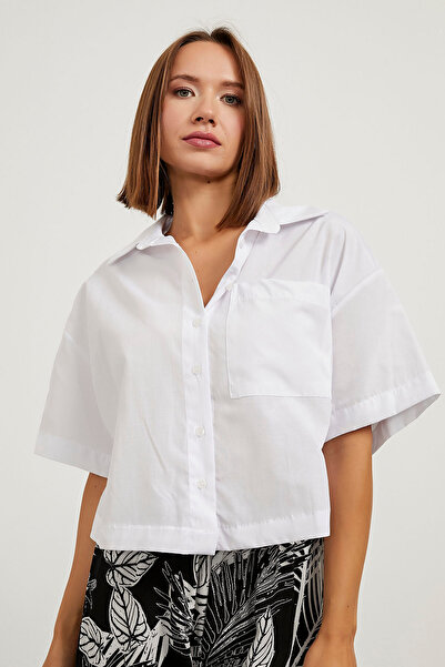 Arma Life Women's Oversize Short Sleeve Pocket Crop White Shirt