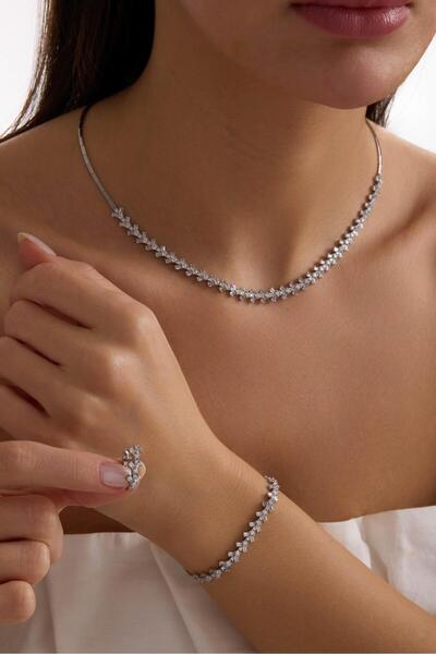 Tufanlar Kuyumculuk 14 Ayar Beyaz Arpa Taşlı Su Yolu Altın Düğün Seti