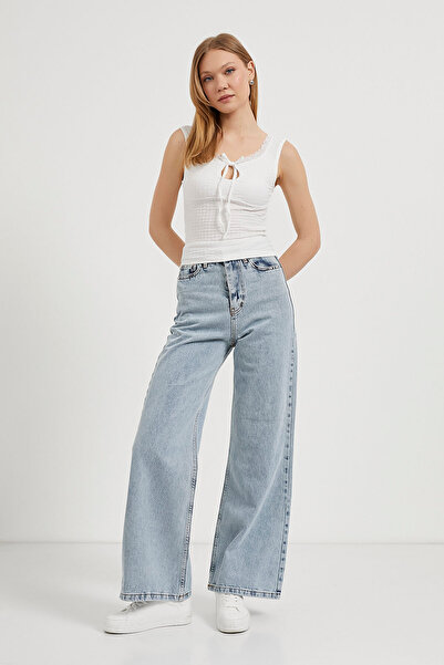 Arma Life Women's Basic Sleeveless Stretchy Ecru Crop Blouse with Window