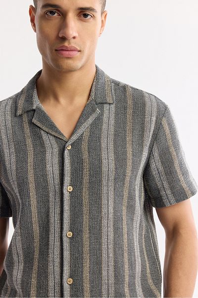 Avva Men's Anthracite Apaj Collar Striped Etamine Textured Short Sleeve Shirt A51Y2138