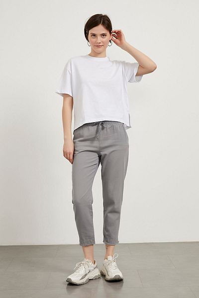 Arma Life Natural Fabric Relaxed Fit Pants