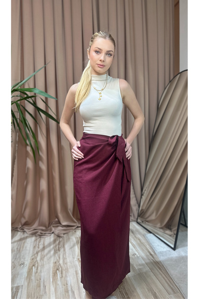 BY SE'MAS WEAR ΛΙΝΗ ΦΟΥΣΤΑ ΜΕ ΔΙΑΚΟΣΜΗΤΙΚΟ ΚΟΥΜΠΩΜΑ ΚΑΙ ΣΧΙΣΜΗ ΣΤΟ ΠΙΣΩ ΜΕΡΟΣ