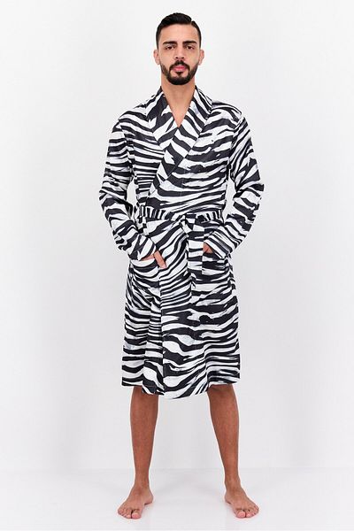 Asos Design رداء رجالي بطبعة حيوانية وأكمام طويلة وحزام، أسود