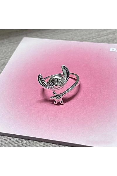 Choice Stitch ring Disney Interstellar Baby Kawaii Stitch Hug Hands Cartoon Cute Fashion Best Friend Birthd