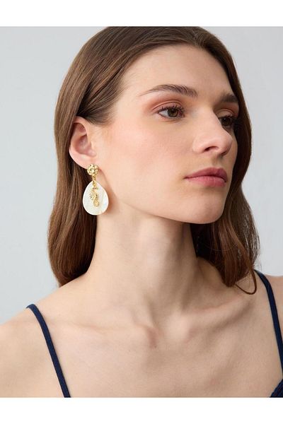 Jimmy Key White Seahorse Figured Earrings