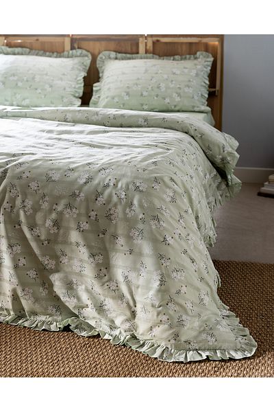 Madame Coco Jules King Size 100% Cotton Ruffle Duvet Cover Set - Saga