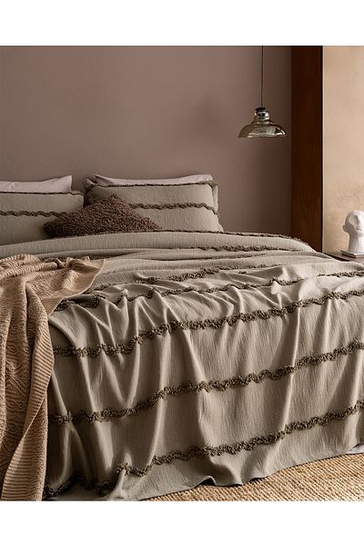 Madame Coco Rostrenen Double Cotton Bedspread - Khaki
