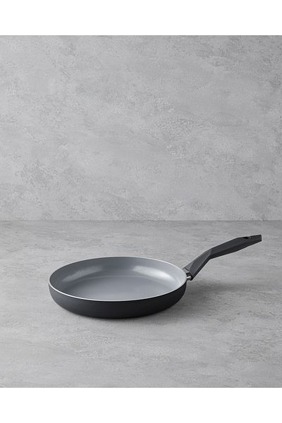 English Home Prego Pan 28 cm Black (08.04.2025)