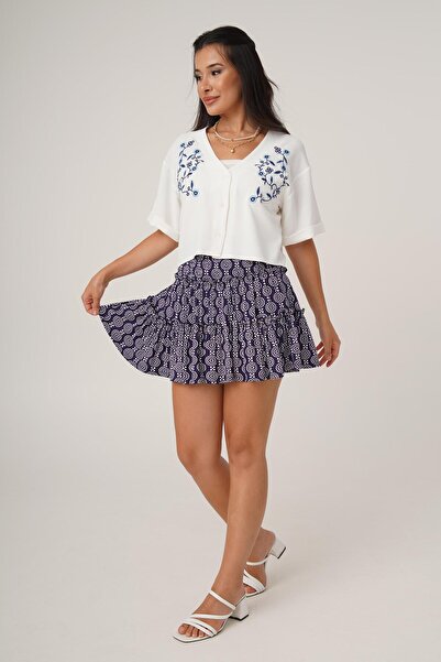 Hipo Trend Κοντομάνικο πουκάμισο με λευκό φλοράλ κέντημα