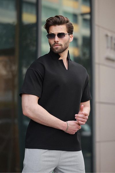 Madmext Μαύρο ανδρικό μπλουζάκι με λαιμόκοψη Polo Basic E7145