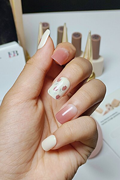 Easy Beauty 24 Adet Lale Desenli Kısa Takma Tırnak Seti Yapıştırıcı Bant Hedi...