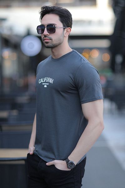 JB John Borners Tricou pentru bărbați cu decolteu California cu imprimeu prin injecție Antracit - 2020-2