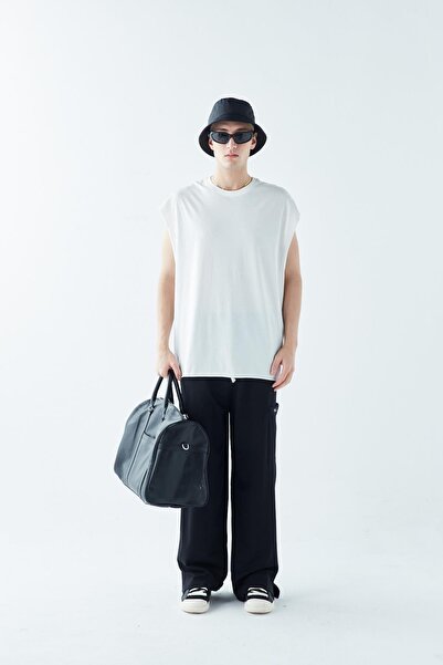 VAMOSCLO بنطال رياضي كبير الحجم بتفاصيل الساق وجيوب جانبية باللون الأسود