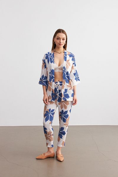 MODAGEN Set de pantaloni de cămașă kimono cu imprimeu floral albastru-alb pentru femei