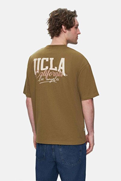 UCLA ASPEN Σκούρο Πράσινο Ανδρικό Μπλουζάκι Oversize με στάμπα με λαιμόκοψη