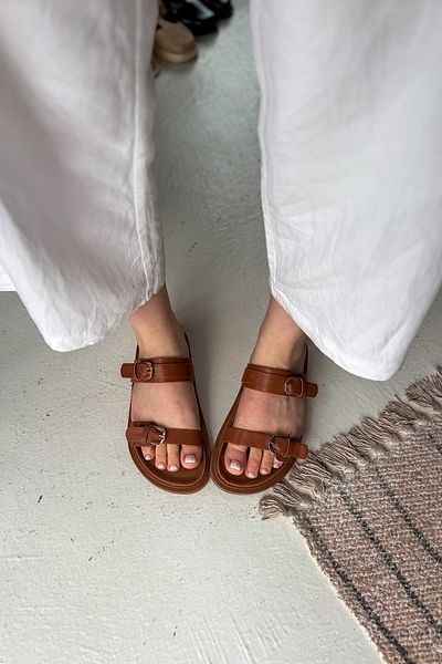 SHOEBELLAS Darrel Tan Double Bias Women's Slippers