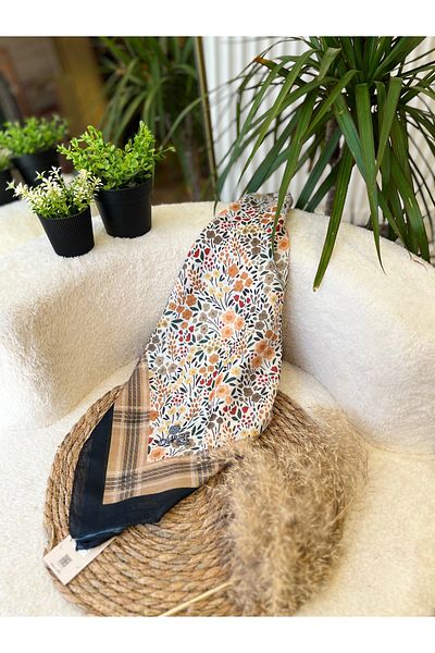 Neva Flower Patterned Cotton Shawl