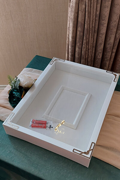 Verda Çerçeve 30x40 Cm Ledli Beyaz-üçgen Modern Gümüş Fotoğraf Bölümlü Tasarı...