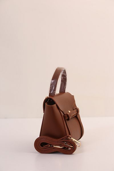 byFOX Fashion Чанта с капак през рамо и велур от модел ZR