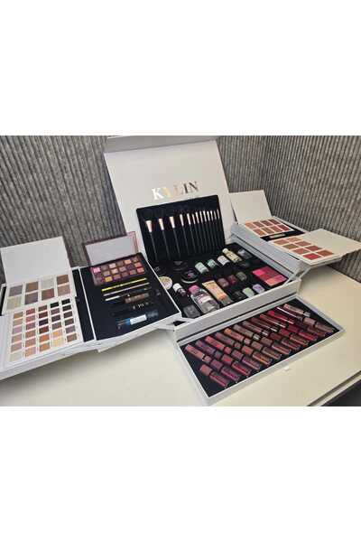 Kylin Kylie's complete makeup box with distinctive colors