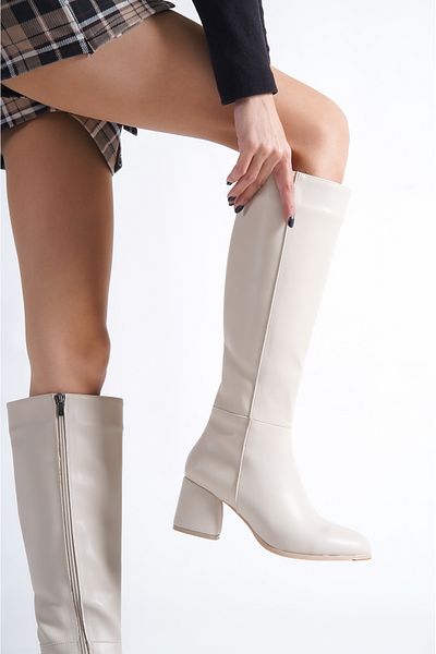 Capone Outfitters Ecru Beige Damenstiefel mit ovaler Zehenpartie und seitlichem Reißverschluss