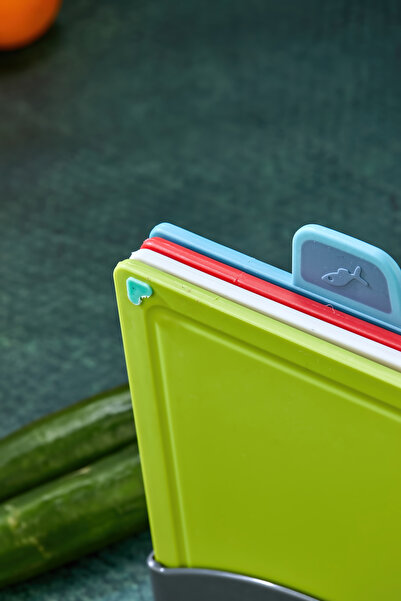 Cooker 4-Piece Colorful Non-Slip Cutting Board Set - Hygienic and Categorical Use