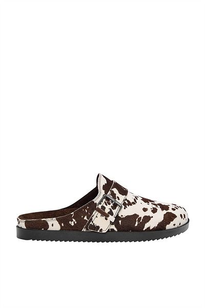 Pull & Bear Cow leather clogs