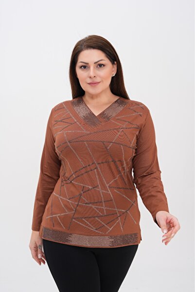 Aylin GÜNCÜOĞLU V YAKALI TAŞ BASKILI ŞIK FANTAZİ PENYE BLUZ