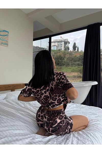 COCCOLARSI Silk Satin Pajama Set with Shorts-L