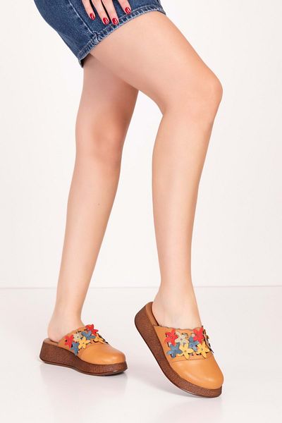 Gondol Genuine Leather Flower Detailed Sabo Slippers Mlk.3232