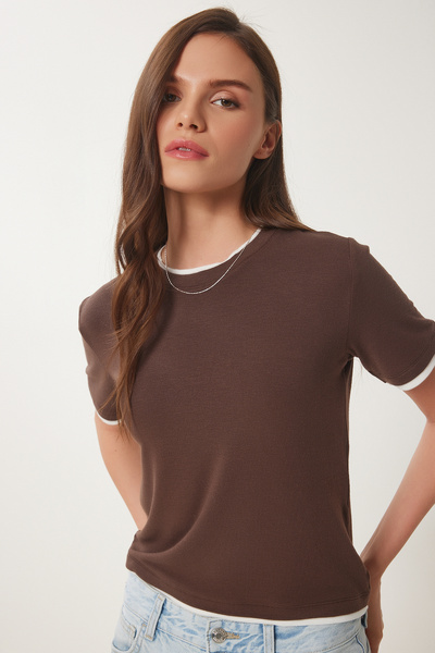 Lovelyİstanbul Λεπτομέρεια λωρίδας αντίθεσης Orne κουτί Μπλουζάκι καφέ κόκκαλ...