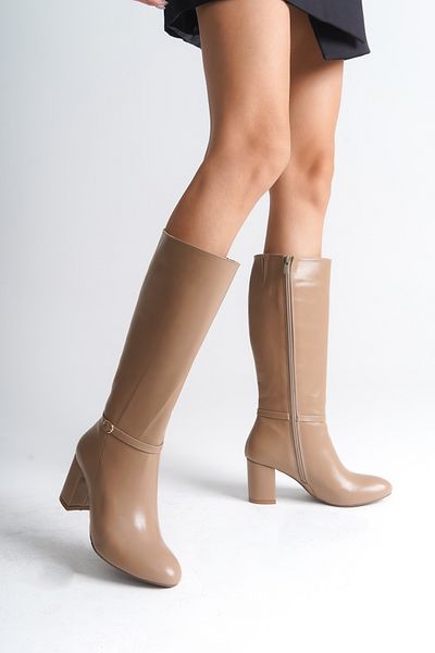 Capone Outfitters Γυναικείες μπότες με αγκράφα με στρογγυλό τακούνι