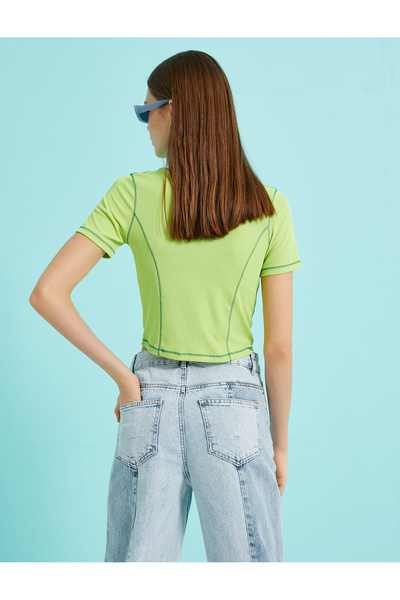 Koton Μπλουζάκι Stand Collar Crop με κοντό μανίκι