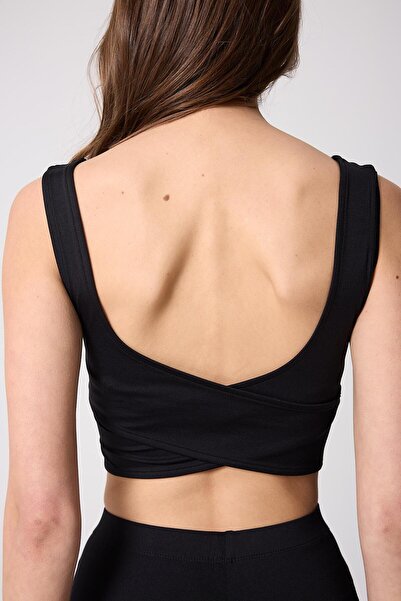 AMİDA Дамско черно бюстие с V-образен детал от ликра, късо, с кръстосани крак...