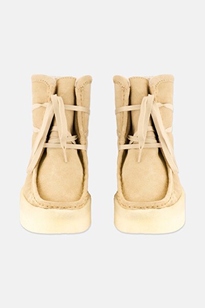 CLARKS Women Standard Wallabee Cup Lace Up Ankle Boots, Light Tan