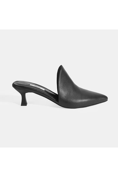 Desa Women's Black Leather Slippers