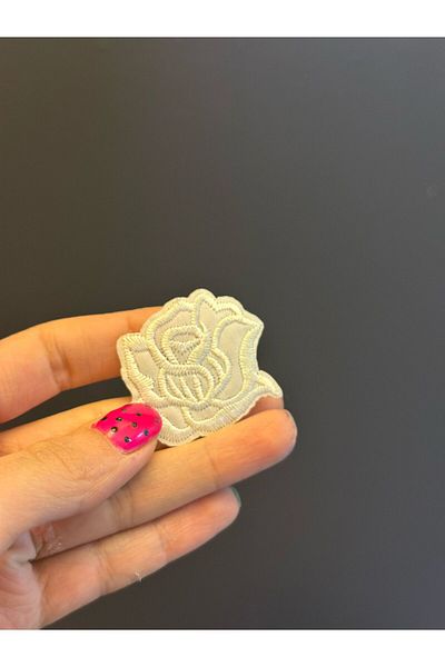 Gönülden Tasarım 5X5 cm Iron-On Embroidery White Flower Coat of Arms