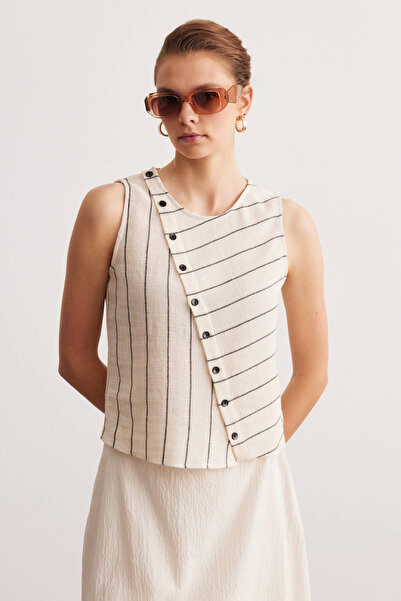 STELLA PULVIS Βασική μπλούζα με λεπτομέρεια με κουμπιά κρέμας