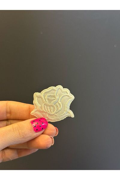 Gönülden Tasarım 5X5 cm Iron-On Embroidery White Flower Coat of Arms