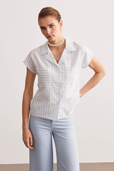 STELLA PULVIS Cămașă albă cu mânecă joasă cu buzunar cu guler Apaș