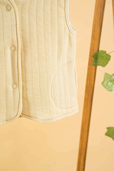 bombe Baby Kids Yellow Crew Neck Cotton Comfortable Vest Trend Fashion Vest