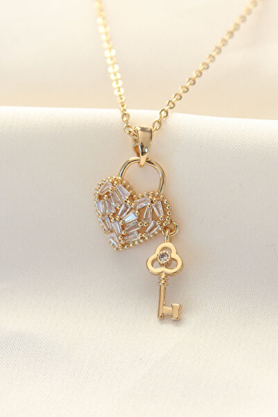 Skygo 316L Zinciri Çelik  Zirkon Taşlı Gold Renk Kalp ve Anahtar Tasarımlı Kolye - TJ-BKO8483