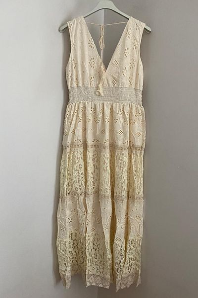 AYASOFYA OTANTIK Women's Italian Beige V-Neck Lace and Tassel Detailed Lined Sleeveless Scallop Dress