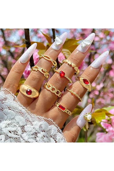 Takıtolia 9 Pieces Gold Colored Red Stone Vintage Designed Heart Hollowed Out Gold Ring Set