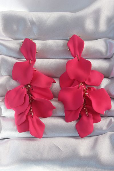 Kuzgun Online Shop Brass Fuchsia Color Hanging Leaf Model Earrings - Tj-Bkp9182