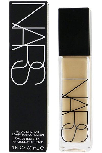 Nars Nars Natural Radiant Foundation - 2 Santa Medium 30 ml