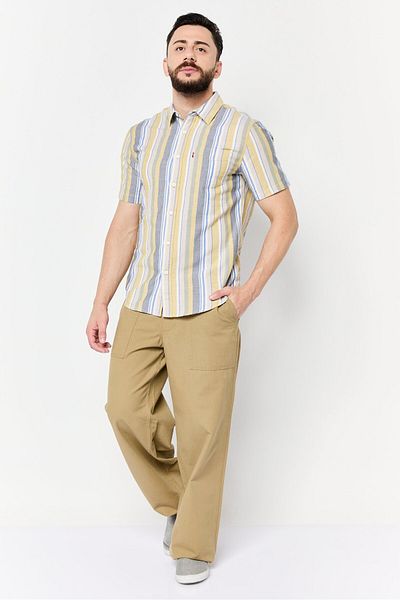 Levi's Men Standard Fit Stripe Short Sleeves Casual Shirt, Multicolor
