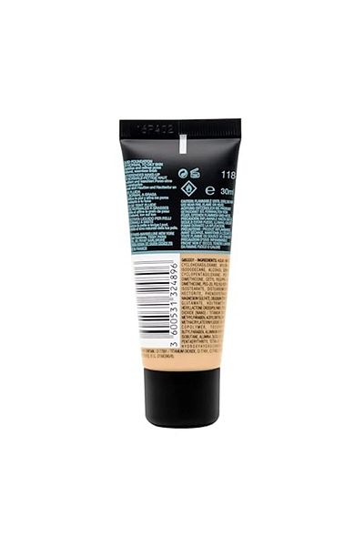 LEADING LINES Maybelline New York Fit Me Matte & Poreless Foundation, 118 Light Beige, 30 ml
