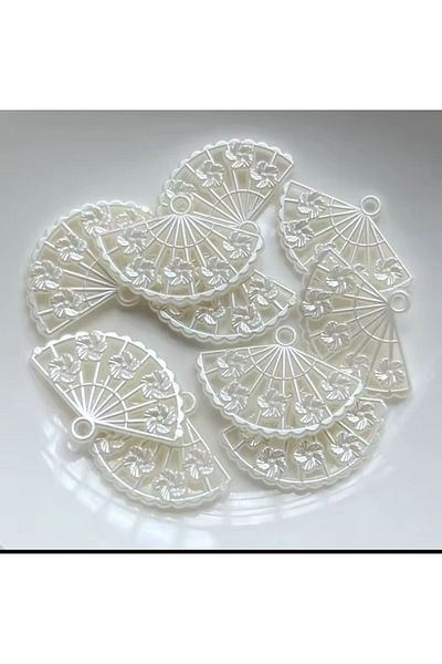 BEİLYS COSMETİCS & ACCESSORY 100Pcs White Pearlescent Fan Model Double Sided Plastic Acrylic Pearl Beads (28 mm)B:23